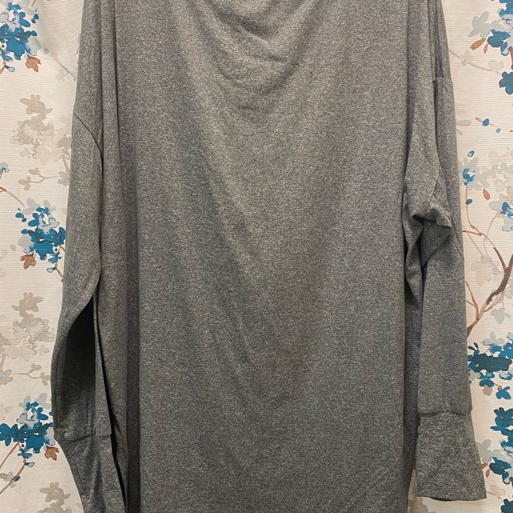 Nine West Active Gray Long Sleeve Shirt